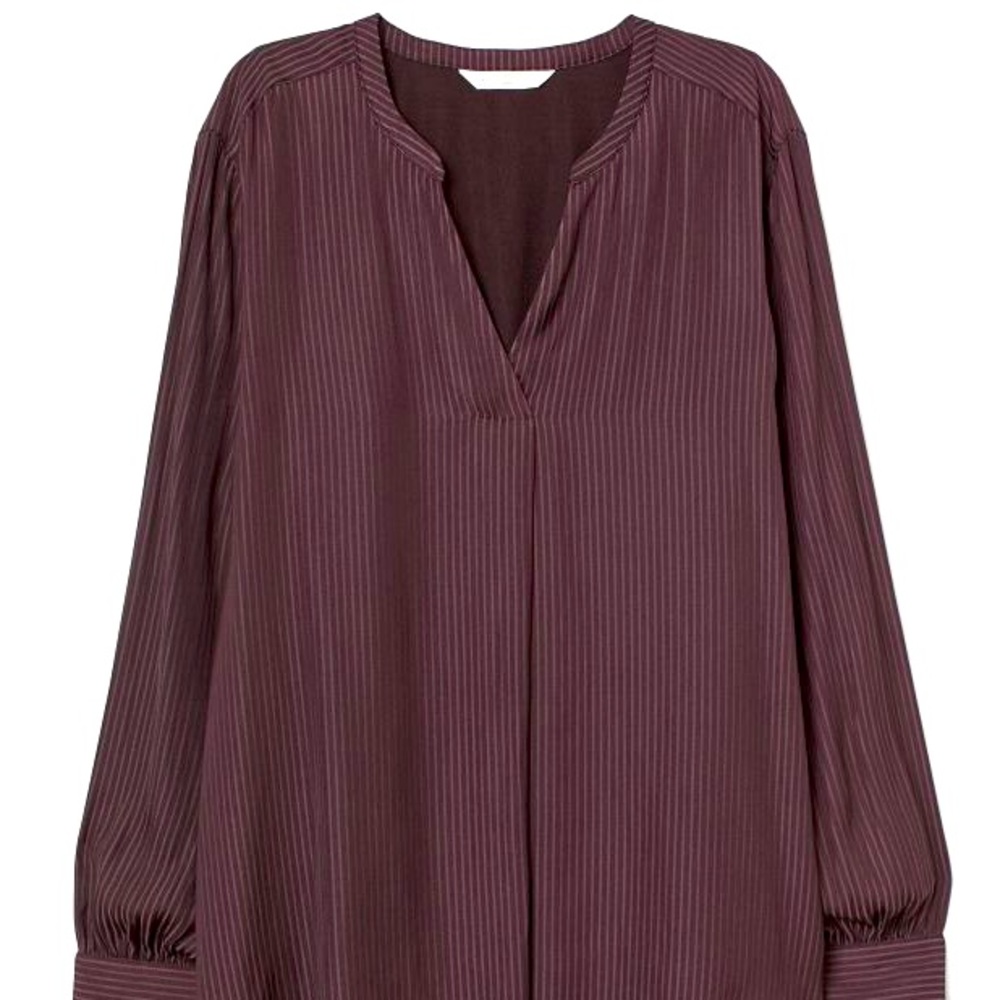 NWOT 💫 H&M MAMA V-Neck Nursing Blouse